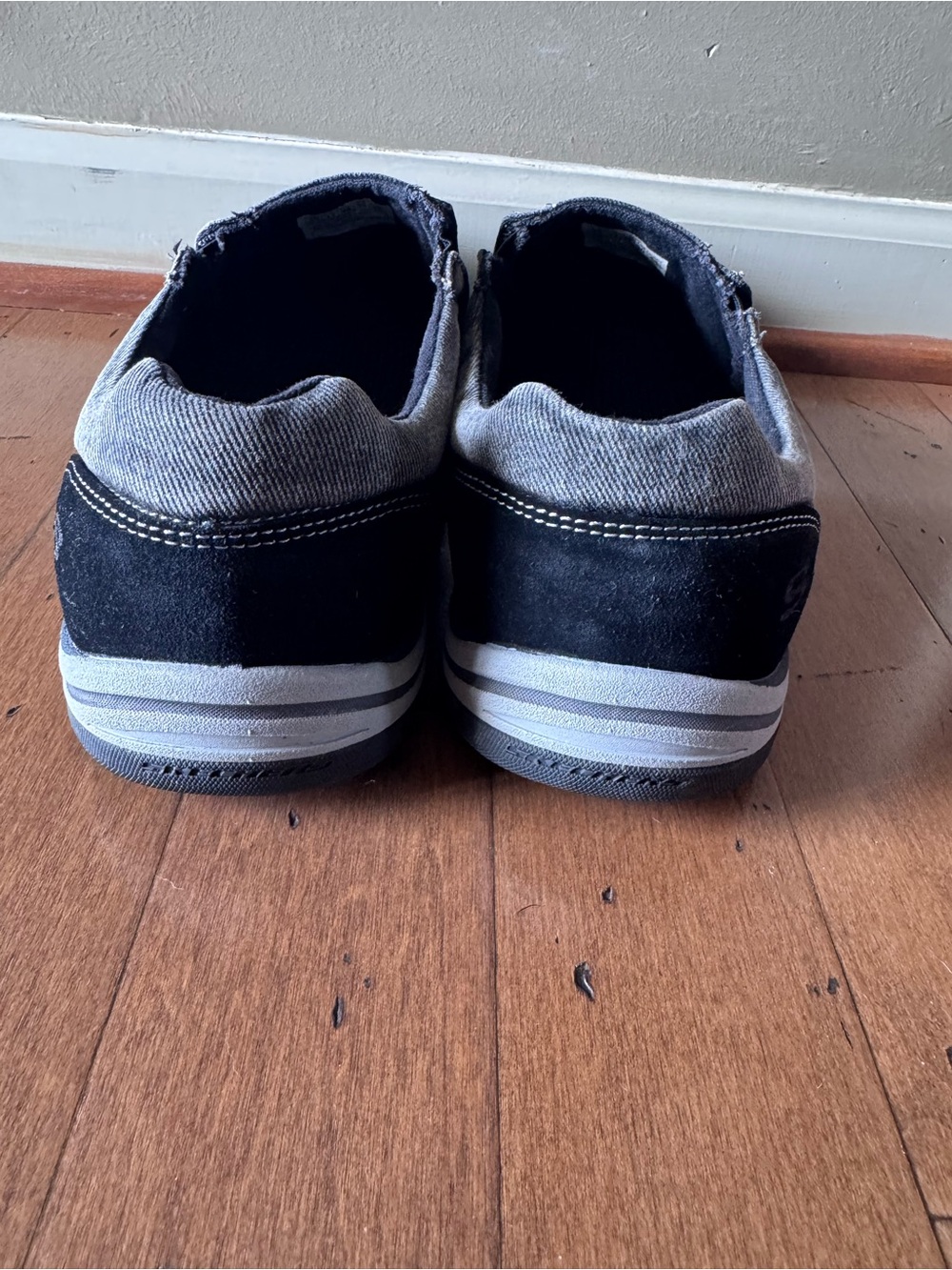 Skechers Men's Slip-On Loafers in Charcoal and Black - Picture 7 of 7